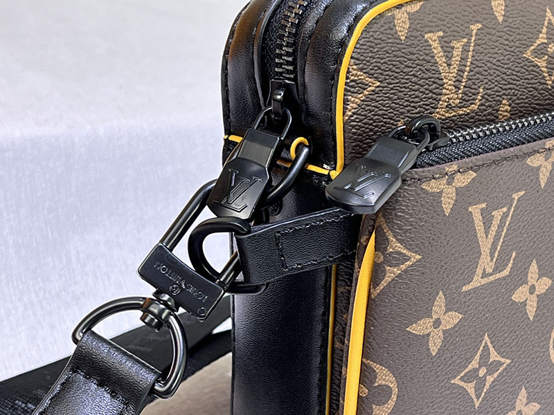 ルイヴィトン Monogram Trio Messenger Shoulder Bag M46694 モノグラム トリオ メッセンジャー ショルダー バッグ ブラウン - 画像 (6)