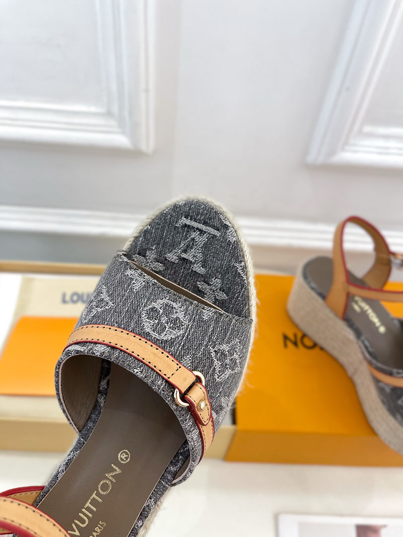 ルイヴィトン 靴 LV サンダル&エスパドリーユ 2025 新作 レディース靴 lv303400 グレー N品 レディース サンダルトレンド 2025 - 画像 (5)