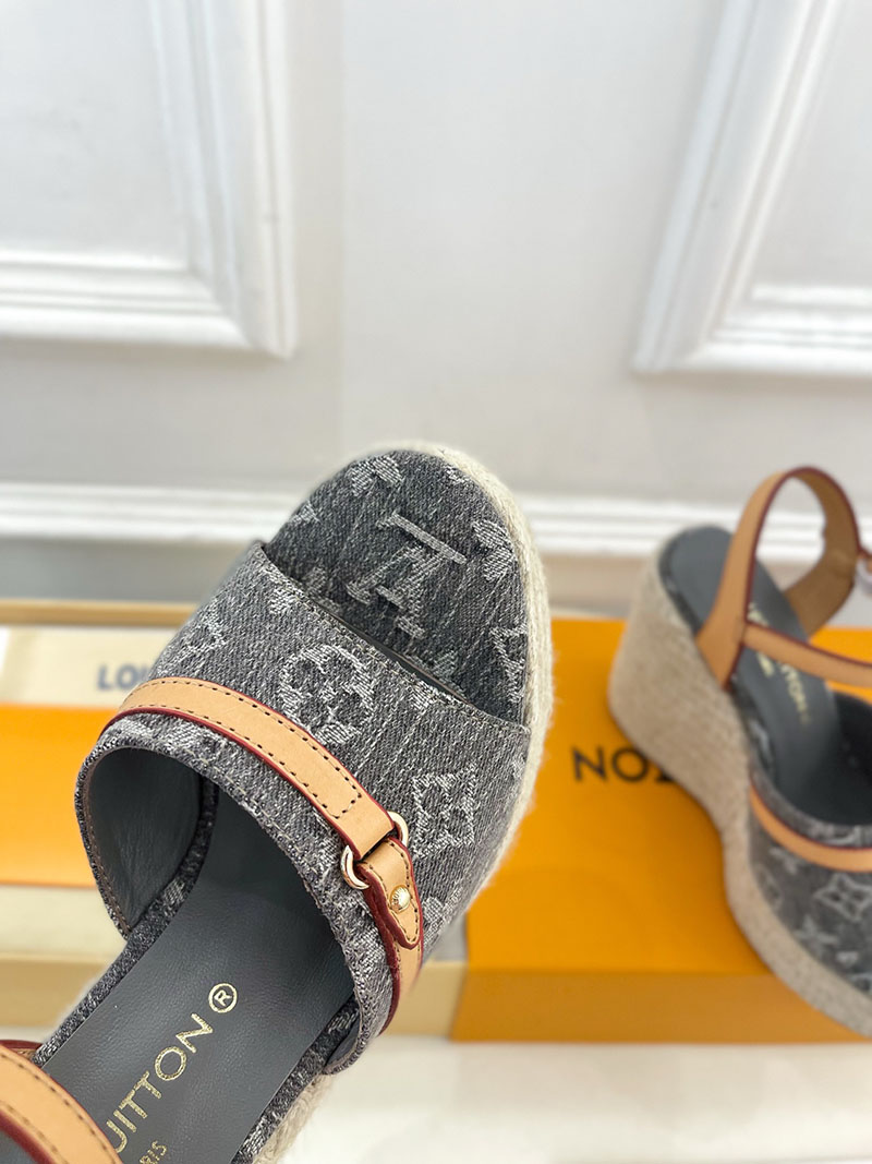 ルイヴィトン 靴 LV サンダル&エスパドリーユ 2025 新作 レディース靴 lv303403 グレー N品 サンダル レディース 人気 40代 - 画像 (5)