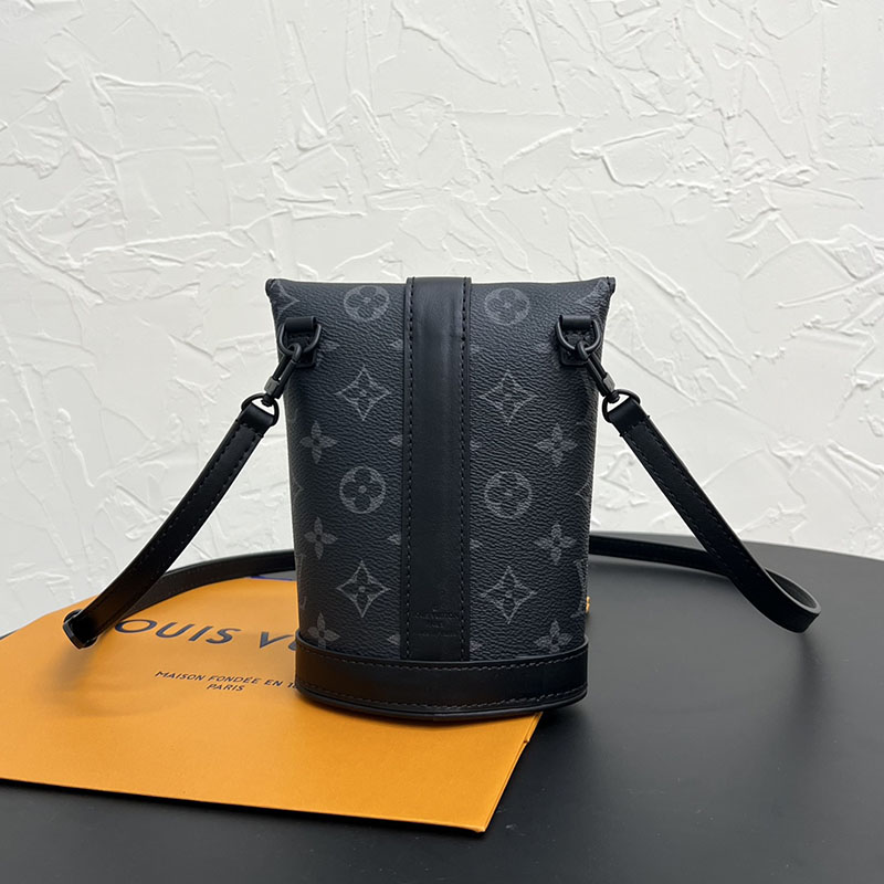 LOUIS VUITTON モノグラム エクリプス エンベロップ ポーチ M11613 メンズ ショルダーバッグ 超N品 - 画像 (9)
