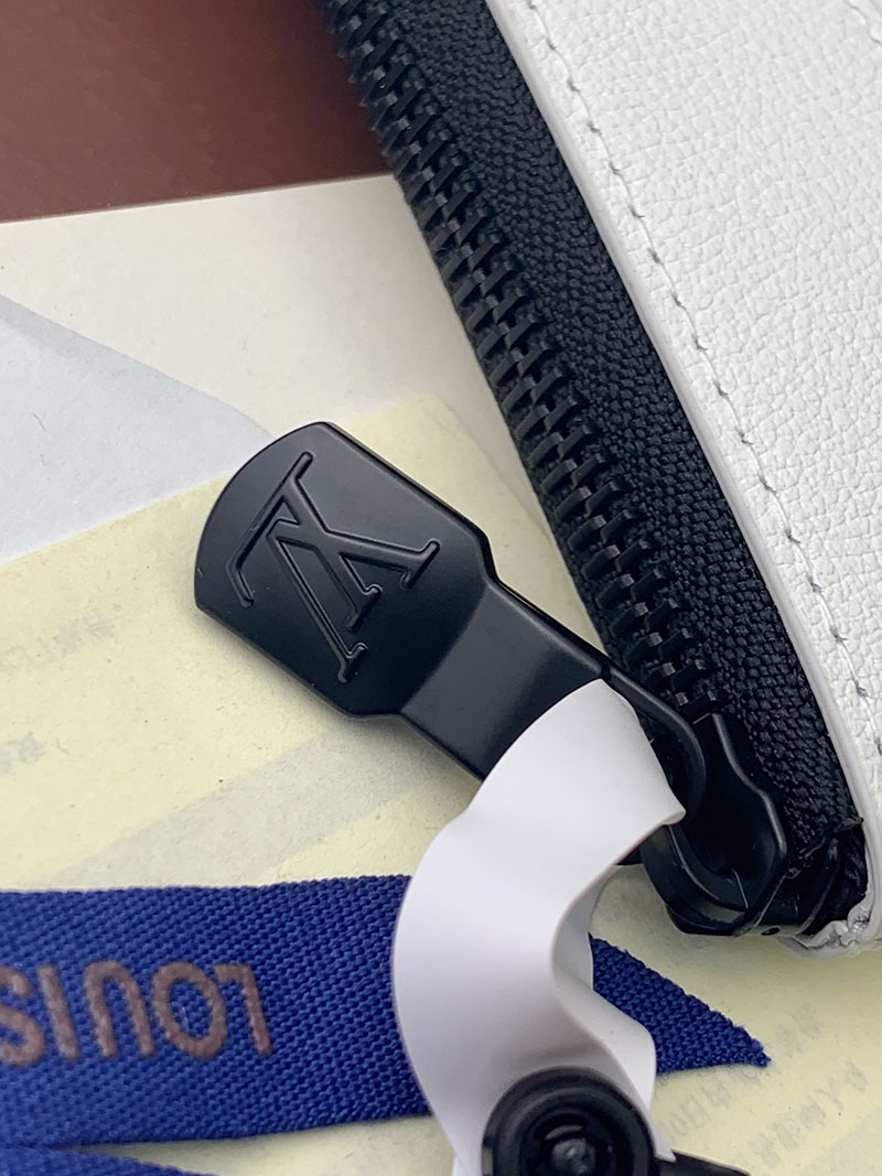 LOUIS VUITTON ポシェット・トゥ・ゴー G65 M14914 サンド モノグラム・シャドウ 超N品 - 画像 (2)