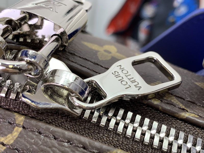 LOUIS VUITTON M46772 キーポル・バンドリエール 50 ルイ・ヴィトン カラーマニア ブルー 超N品 - 画像 (5)