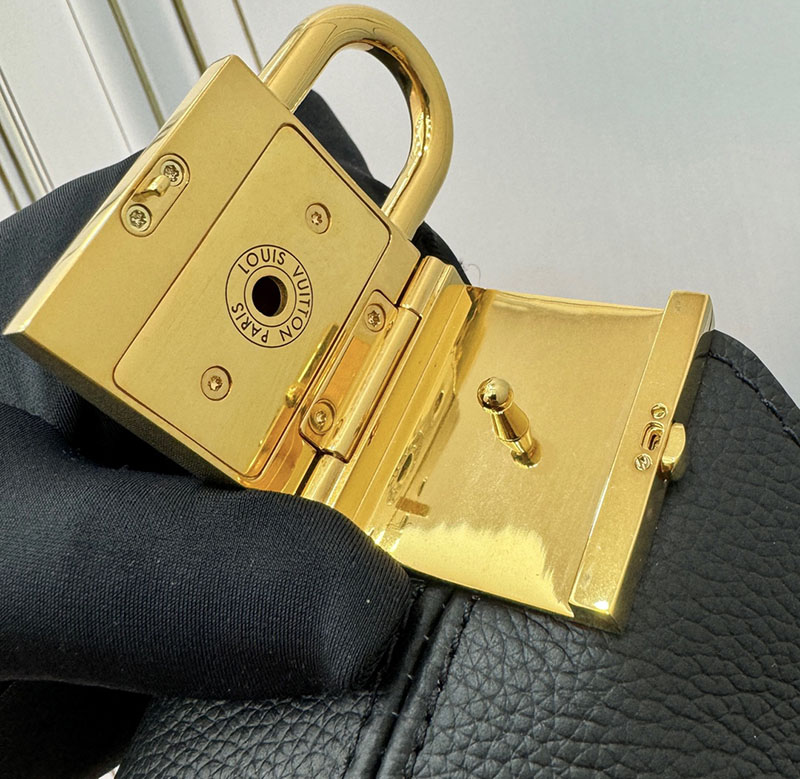 逸品 ルイヴィトン ロウキーホーボーMM M24856 グレインカーフレザー ブラック ゴールド金具 LOUIS VUITTON - 画像 (3)