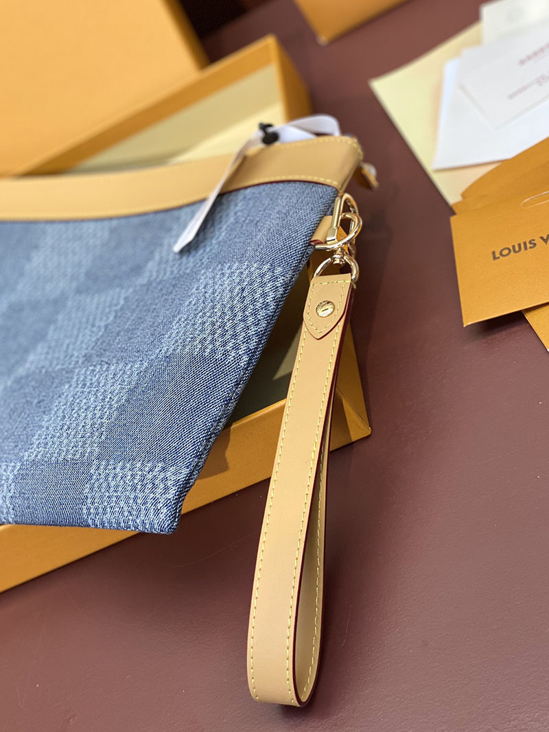 ルイヴィトン アウトレット 店舗 LOUIS VUITTON ポシェット・トゥ・ゴー モノグラム・シャドウ lv301813 ヴィトン デニム バッグ コーデ - 画像 (5)