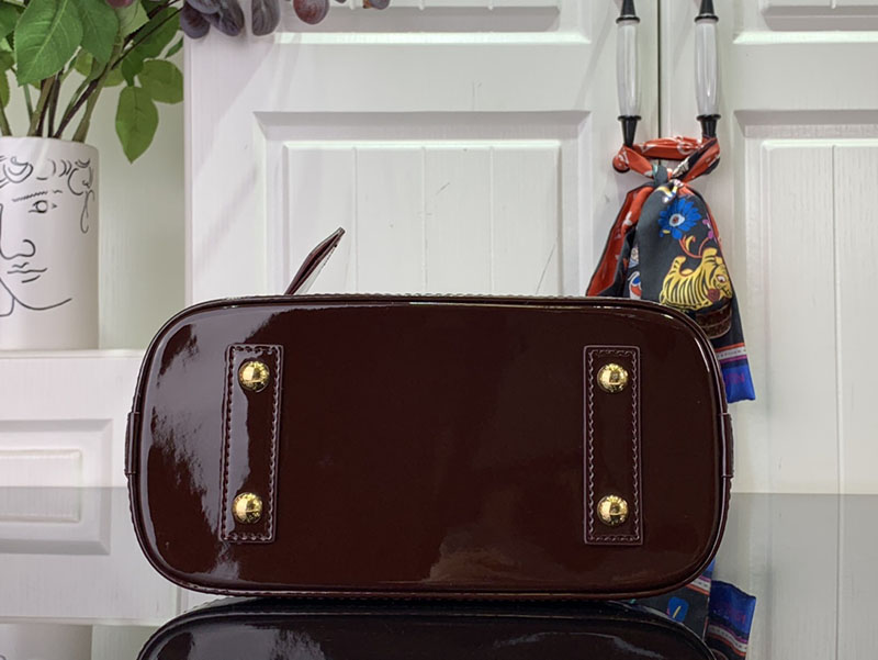 ルイヴィトン アウトレット 店舗 LOUIS VUITTON アルマ BB エピ エレガントベージュ lv301889 ルイヴィトン エピ バッグ 人気 - 画像 (7)