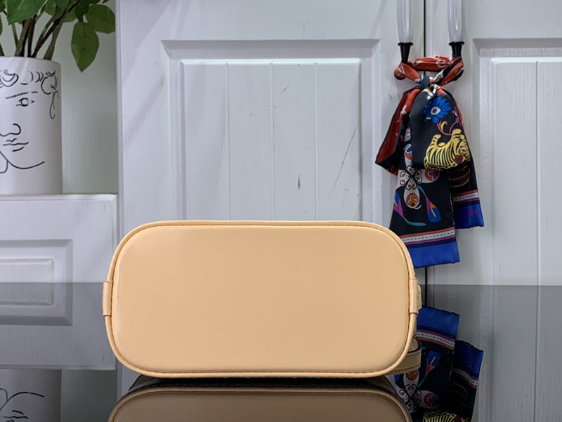 ルイヴィトン アウトレット 店舗 LOUIS VUITTON ナノ・アルマ M82411 ルイヴィトン エピ バッグ 人気 - 画像 (7)