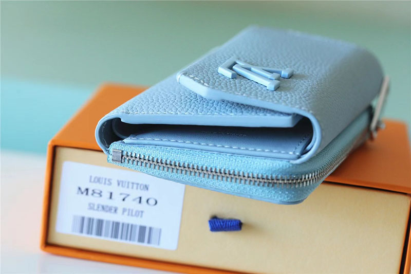 ルイヴィトン アウトレット 店舗 LOUIS VUITTON LV AEROGRAM ポルトフォイユ・パイロット スカイ lv302010 ヴィトン ミニ財布 人気 - 画像 (8)