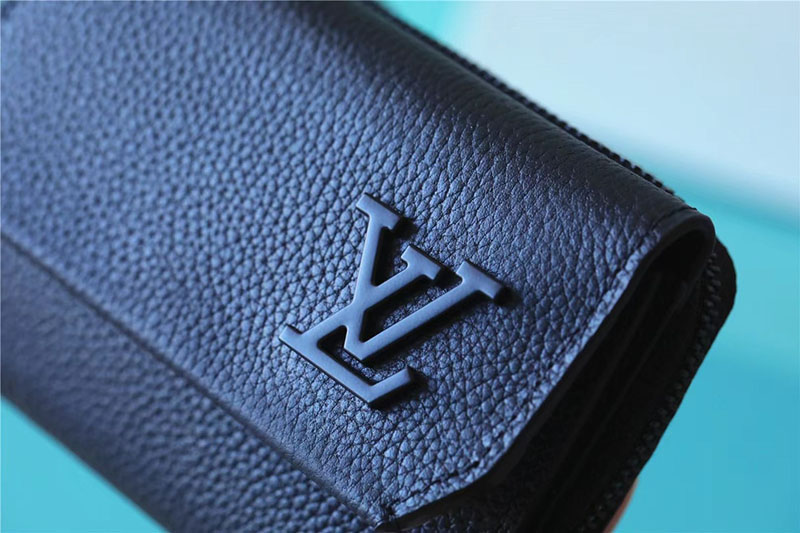 ルイヴィトン アウトレット 店舗 LOUIS VUITTON LV AEROGRAM ポルトフォイユ・パイロット スカイ M81740 ルイヴィトン 財布 二つ折り 小銭入れあり - 画像 (6)