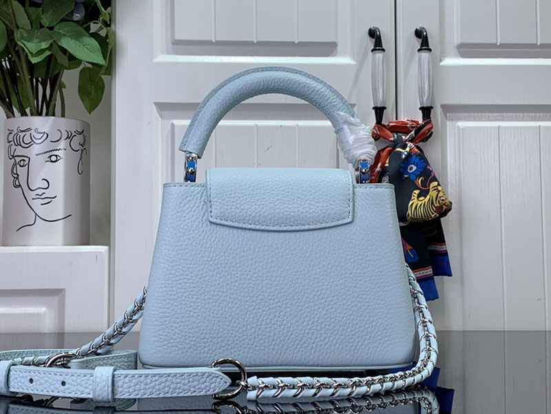ルイヴィトン並行輸入品 LOUIS VUITTON カプシーヌ ミニ キャンディ ブルー トリヨンレザー lv301957 ルイヴィトン ミニバッグ 安い - 画像 (8)