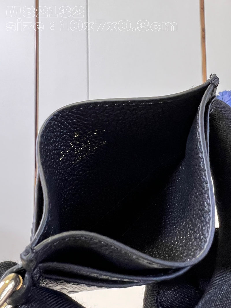 ルイヴィトン並行輸入品 LOUIS VUITTON ポルト カルト・LV チャーム ノワール モノグラム M82132 ルイヴィトン カード ケース 黒 - 画像 (3)