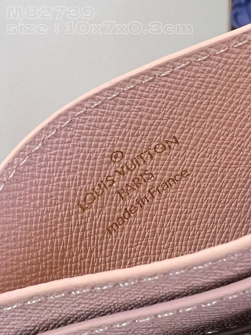 ルイヴィトン並行輸入品 LOUIS VUITTON ポルト カルト・LV チャーム マシュマロ モノグラム M82739 ルイヴィトン カードケース 人気 - 画像 (2)