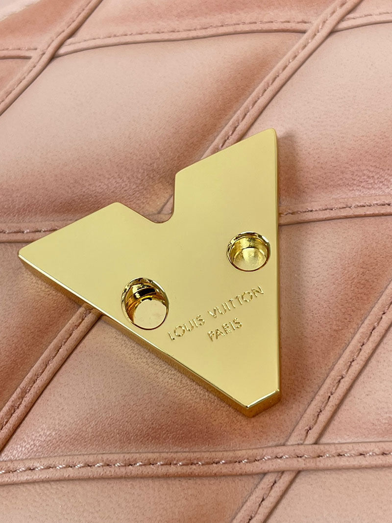 ルイヴィトン並行輸入品 LOUIS VUITTON GO-14 MM ベージュ ラムレザー M82752 斜 めがけ バッグ レディース ルイヴィトン バッグ 人気順 - 画像 (4)