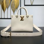 ルイヴィトン トートバッグ 公式